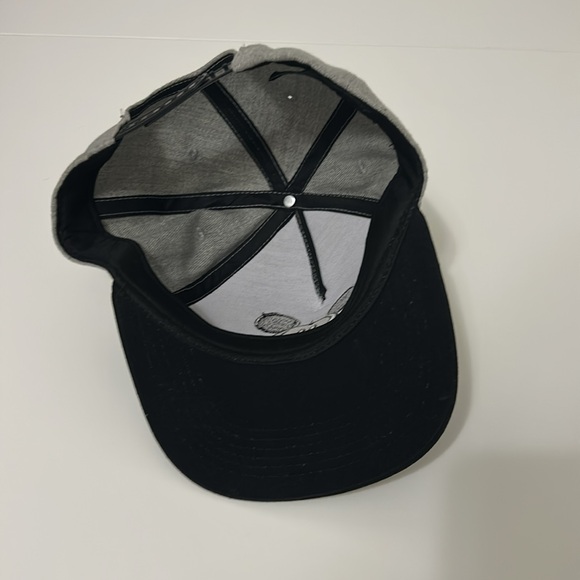 Mickey Mouse Gray Men’s Baseball Cap - Picture 6 of 7